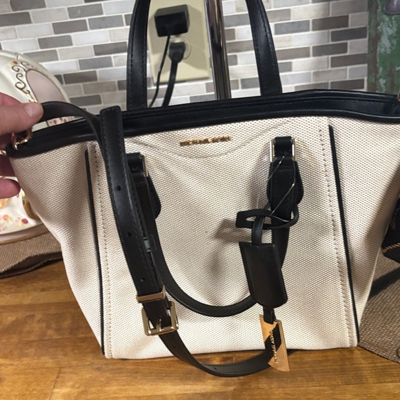 Michael Kors Black and Cream Satchel - Picture 1 of 15